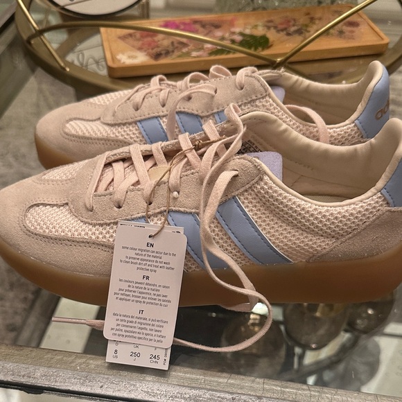 🆕 Adidas Barreda Decode Women's Beige and Light Blue Sneakers. BRAND NEW w/o box - Picture 10 of 11